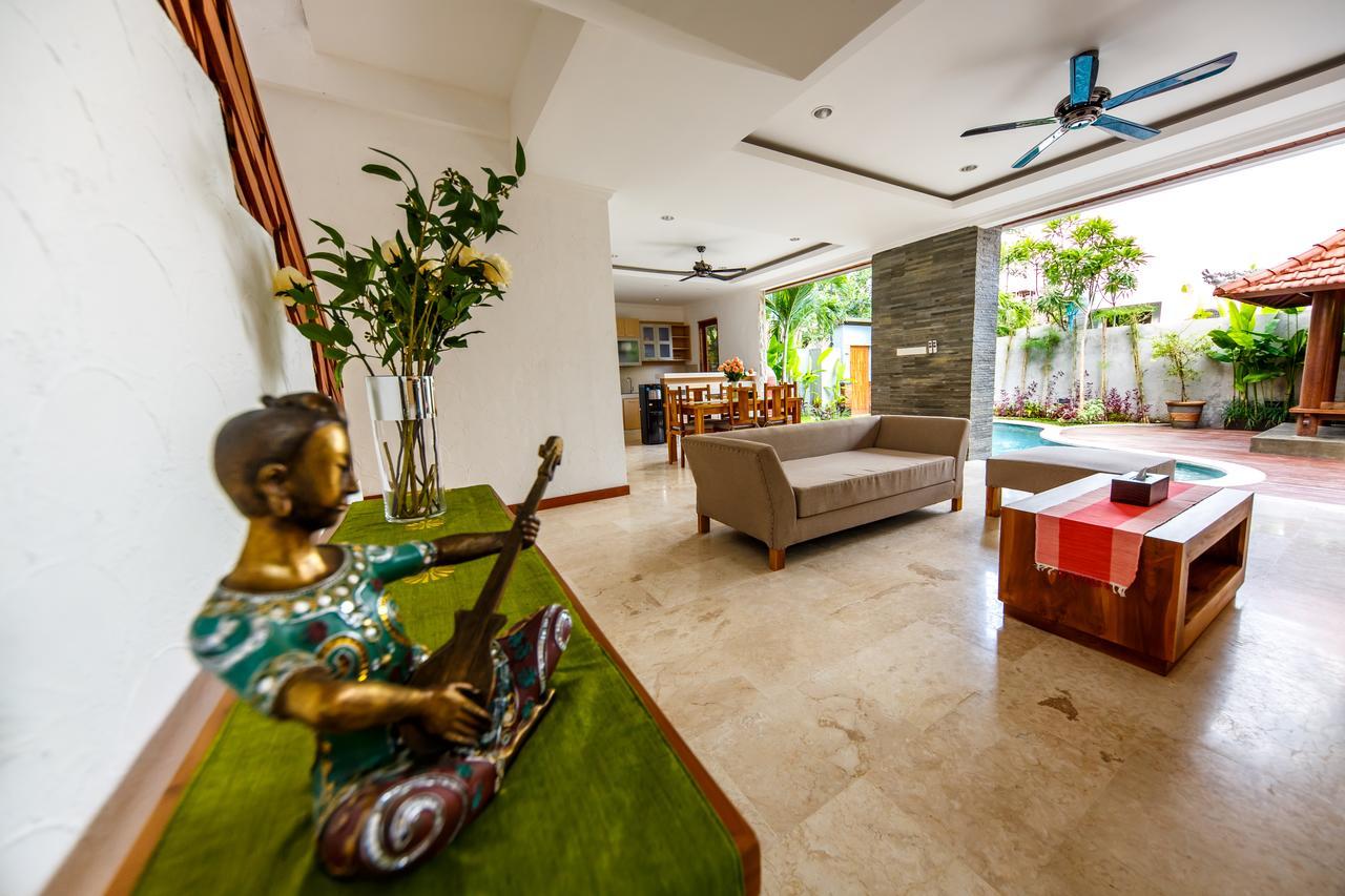 Villa Suzuki 2 Seminyak ภายนอก รูปภาพ